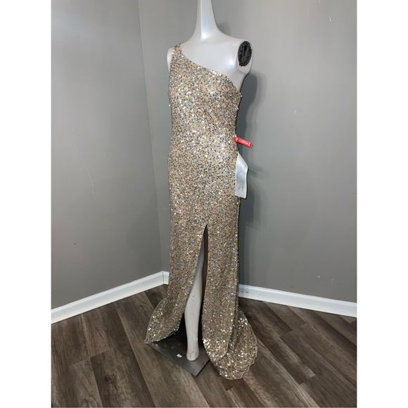 MAC DUGGAL SEQUIN ONE SHOULDER GOWN W/ EMBELLISHEMENTS - Picture 9 of 9